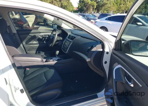 2018 Nissan Altima 2.5 S z USA, uszkodzony, nr VIN 1N4AL3AP9JC161154